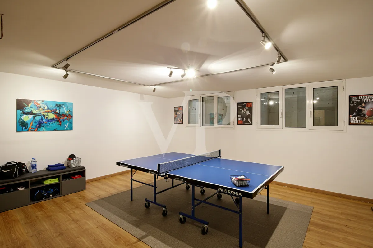 Virtual Home Staging