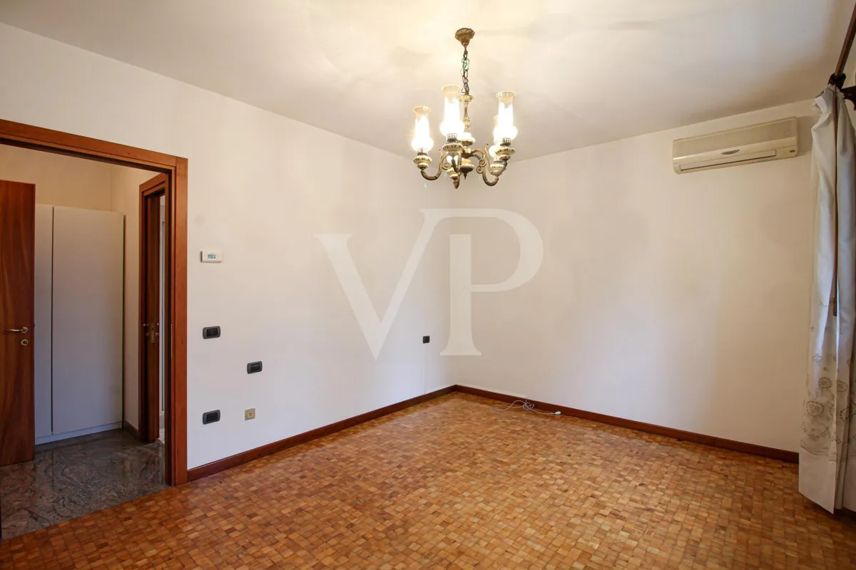 Villa singola a 5 minuti dalla Caserma Ederle