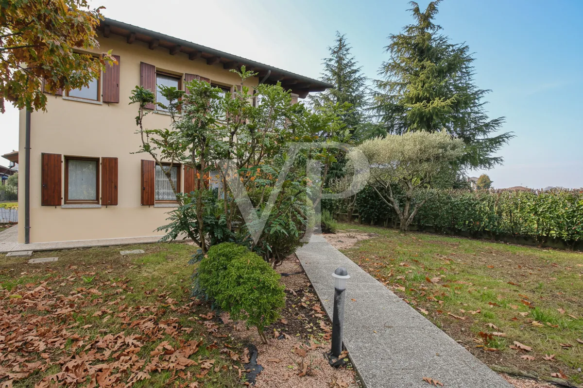 Villa singola a 5 minuti dalla Caserma Ederle