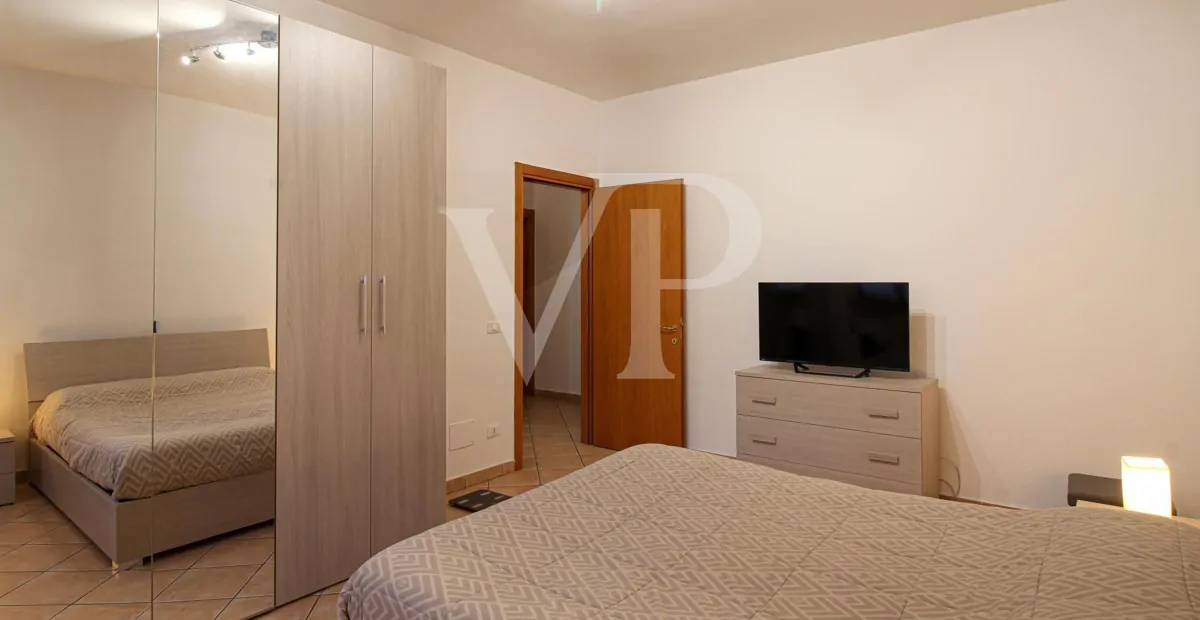 Appartamento bicamere rinnovato
piano terra ed accesso indipendente