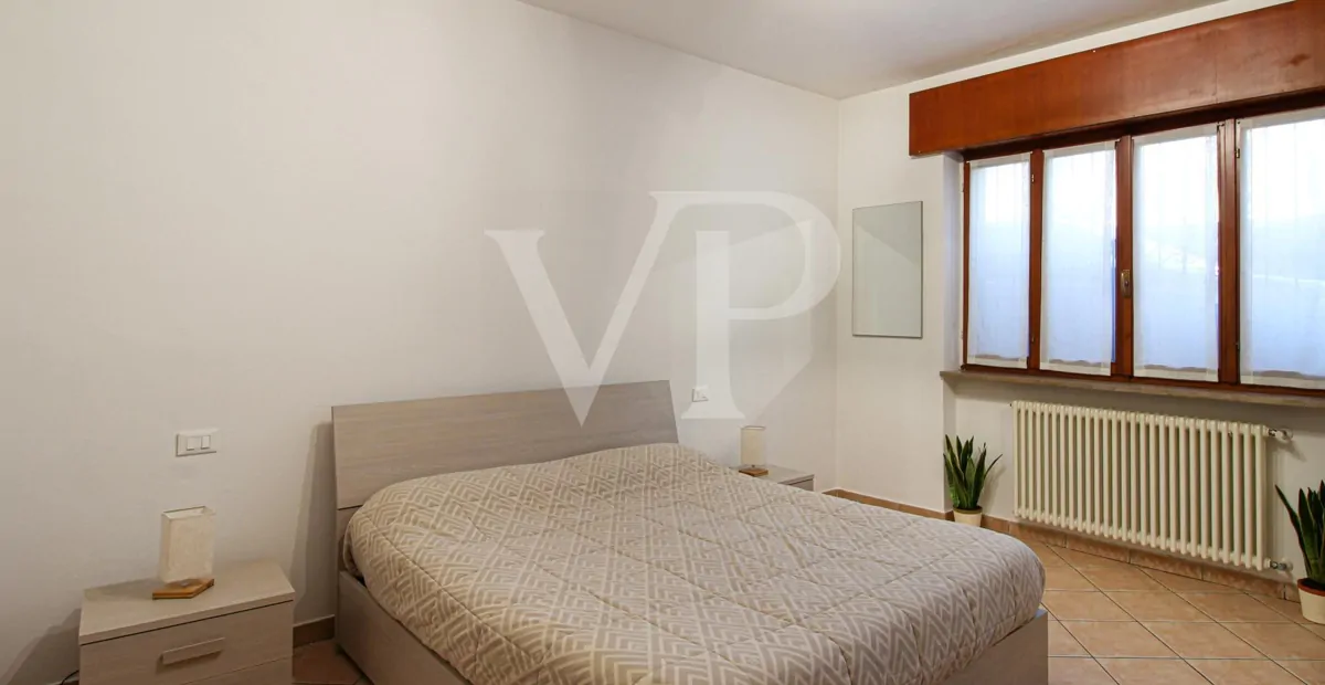 Appartamento bicamere rinnovato
piano terra ed accesso indipendente