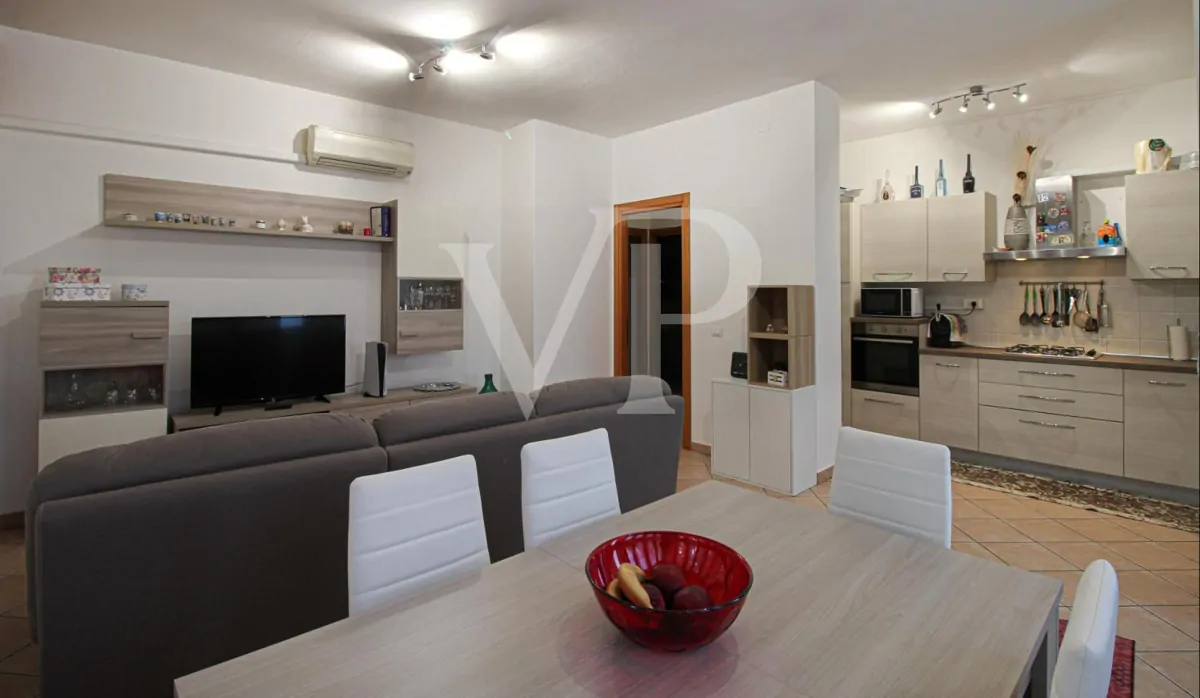 Appartamento bicamere rinnovato
piano terra ed accesso indipendente