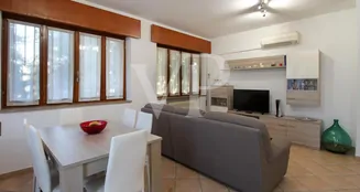 von_poll_real_estate_property_IT253551732_image_1