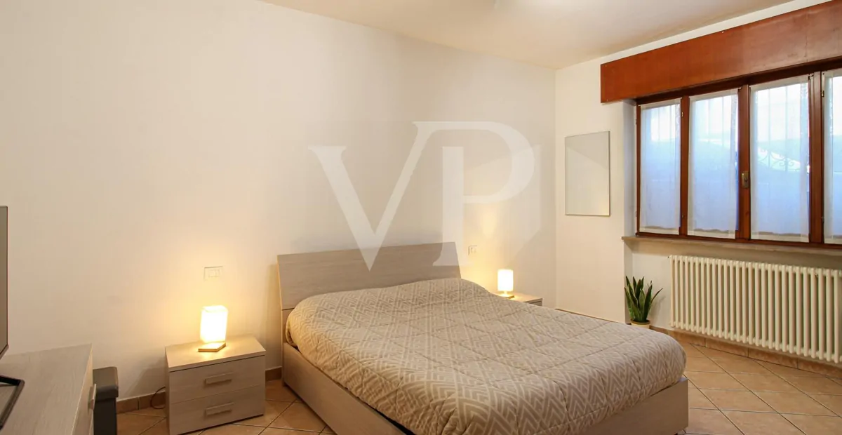 Appartamento bicamere rinnovato
piano terra ed accesso indipendente