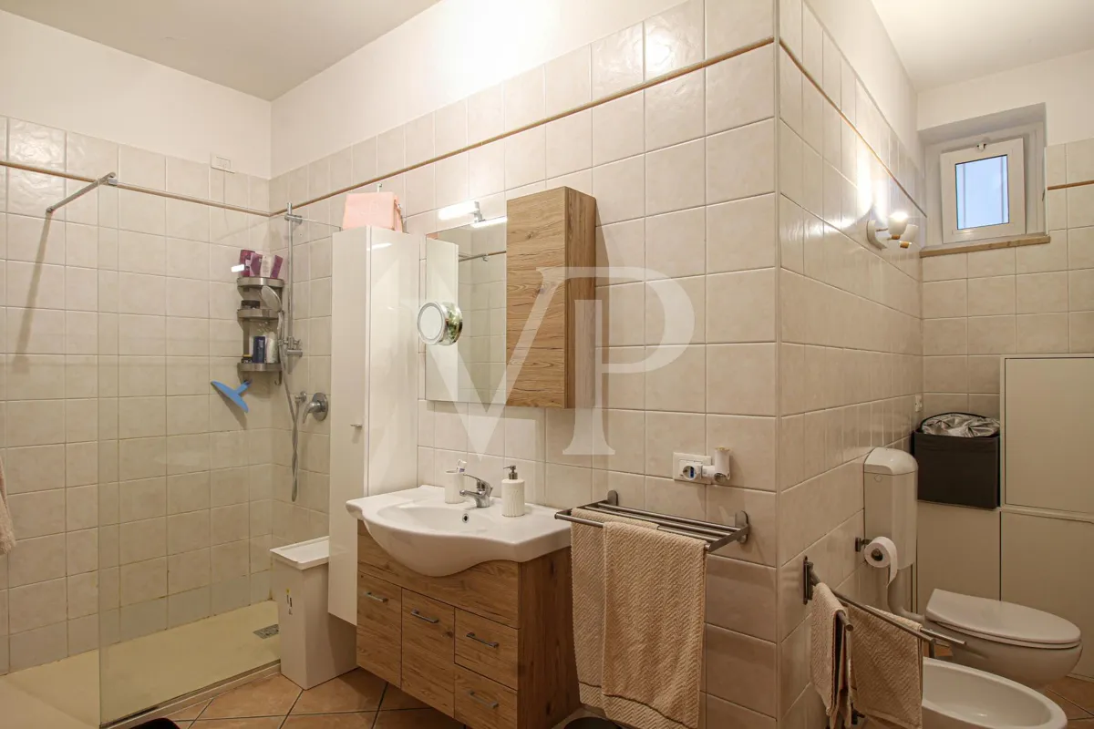 Appartamento bicamere rinnovato
piano terra ed accesso indipendente