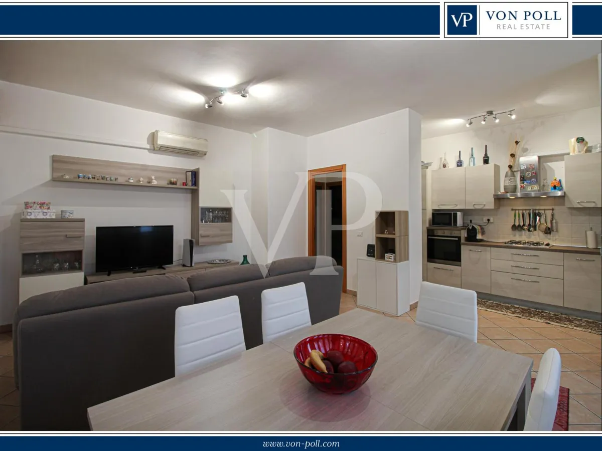 Appartamento bicamere rinnovato
piano terra ed accesso indipendente