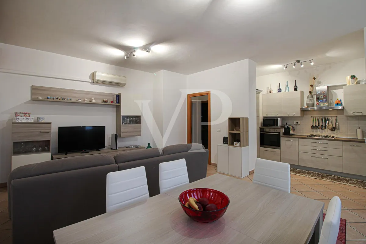 Appartamento bicamere rinnovato
piano terra ed accesso indipendente