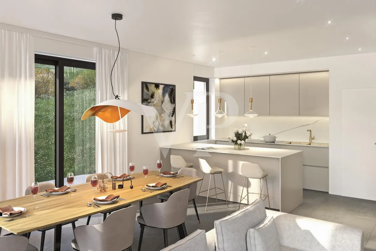 Baugrundstück mit genehmigtem Projekt für 2 freistehende Villen