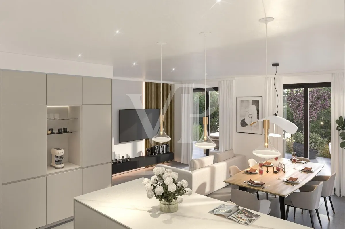 Baugrundstück mit genehmigtem Projekt für 2 freistehende Villen