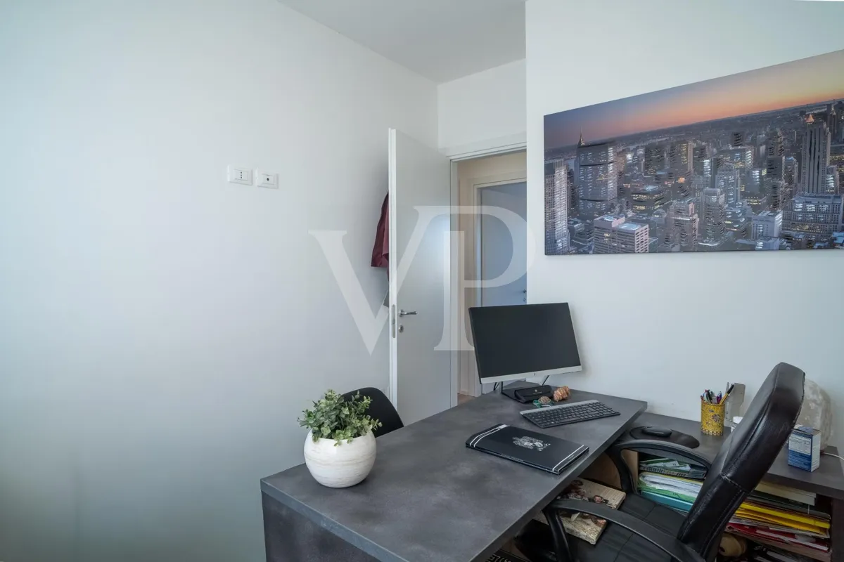 Klasse A4 Kopf-Reihenhaus mit Garten