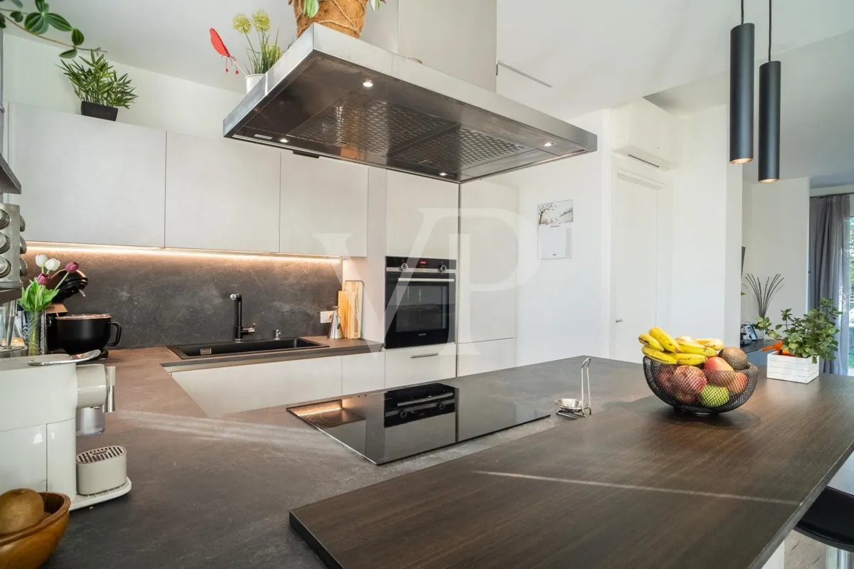 Klasse A4 Kopf-Reihenhaus mit Garten