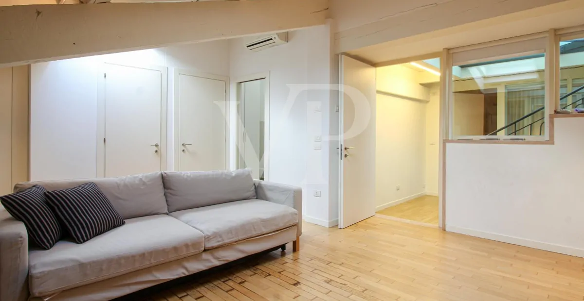 Elegant renovated building in the center