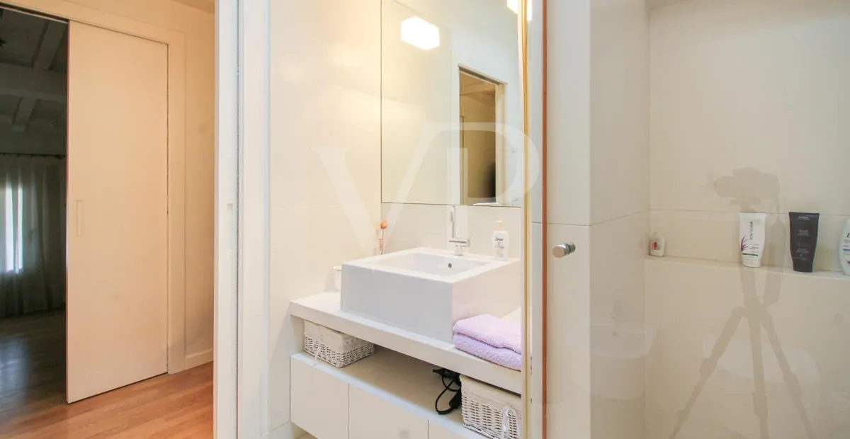 Elegant renovated building in the center