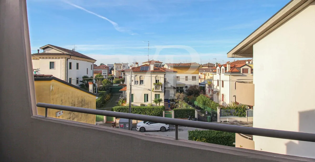 Möblierte Mini-Wohnung - eleganter Rückzugsort für alle, die Qualität wählen