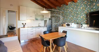 von_poll_real_estate_property_IT253551758_image_0