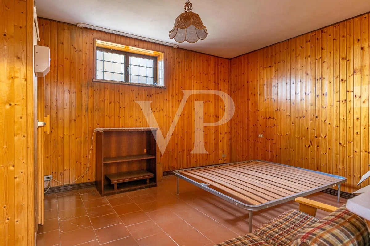 Freistehende Villa mit Garten - Nichteigentum