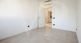 von_poll_real_estate_property_IT20355293_image_12