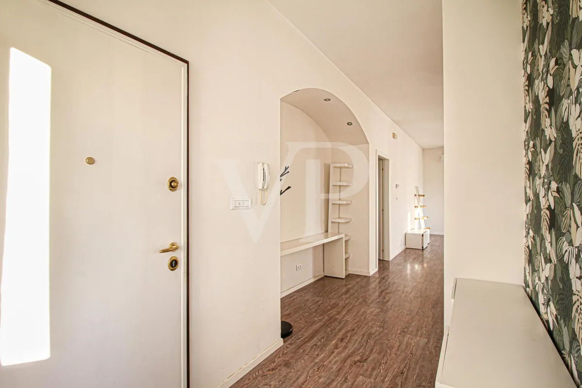 Comfort e Luce a Due Passi dalla Base Americana