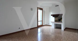 von_poll_real_estate_property_IT20355312_image_2