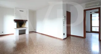 von_poll_real_estate_property_IT20355312_image_1