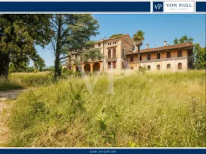 Historische Residenz mit eigenem Park und einem Renovierungsprojekt auf höchstem Niveau