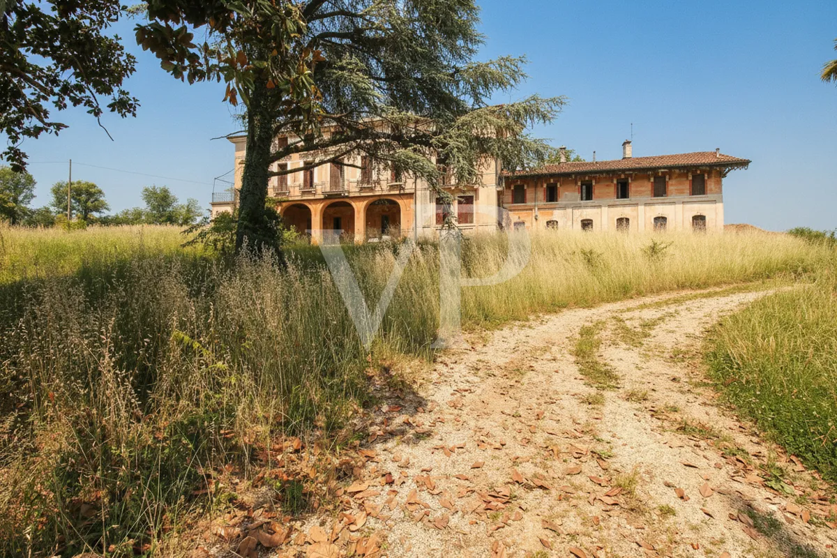 Historische Residenz mit eigenem Park und einem Renovierungsprojekt auf höchstem Niveau