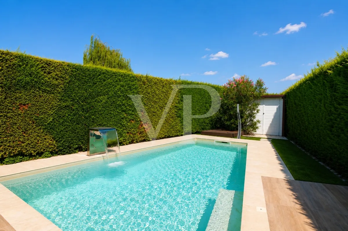 Exklusive Eckvilla mit Pool vor den Toren von Vicenza