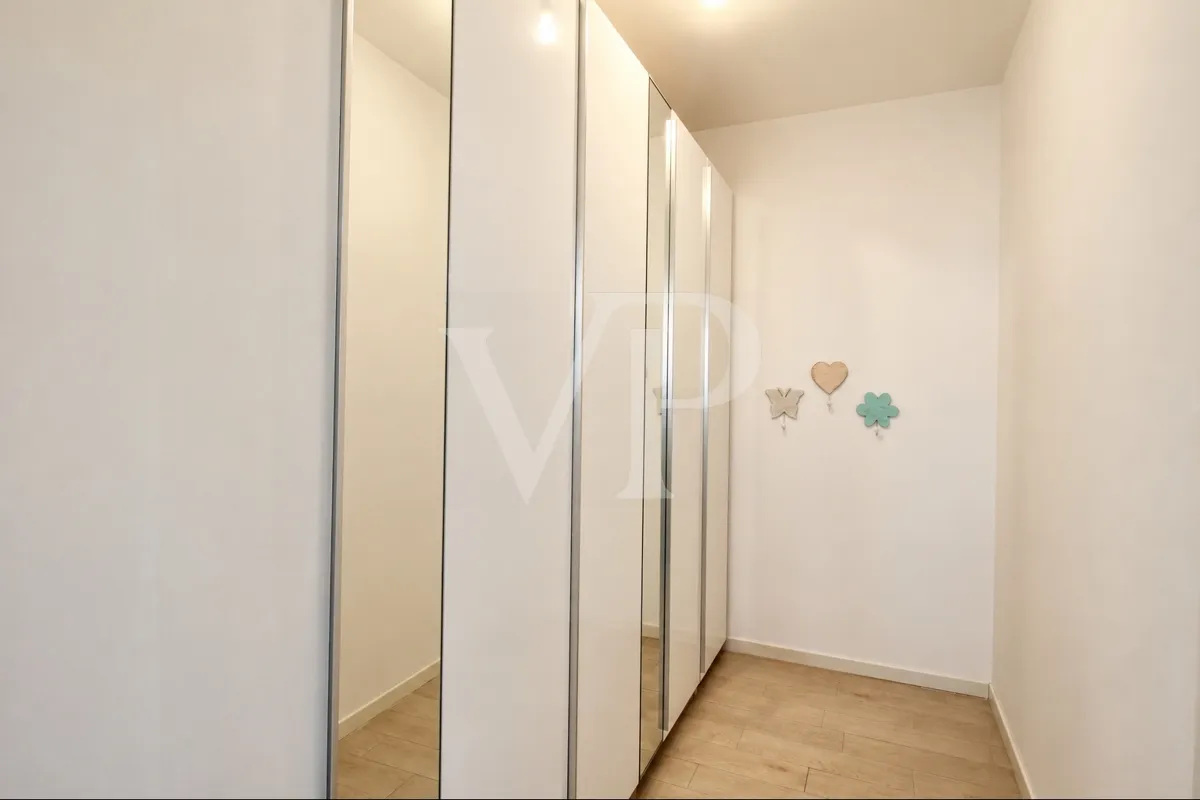 Exklusive Eckvilla mit Pool vor den Toren von Vicenza