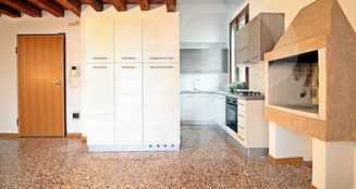 von_poll_real_estate_property_IT20355325_image_1