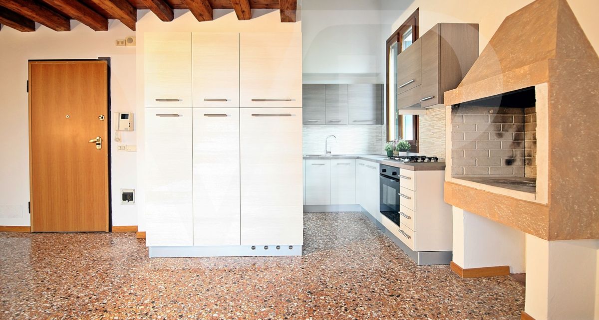 Attico esclusivo a due passi dalla Città
Residence immerso nel verde