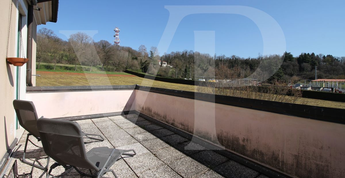 Attico esclusivo a due passi dalla Città
Residence immerso nel verde
