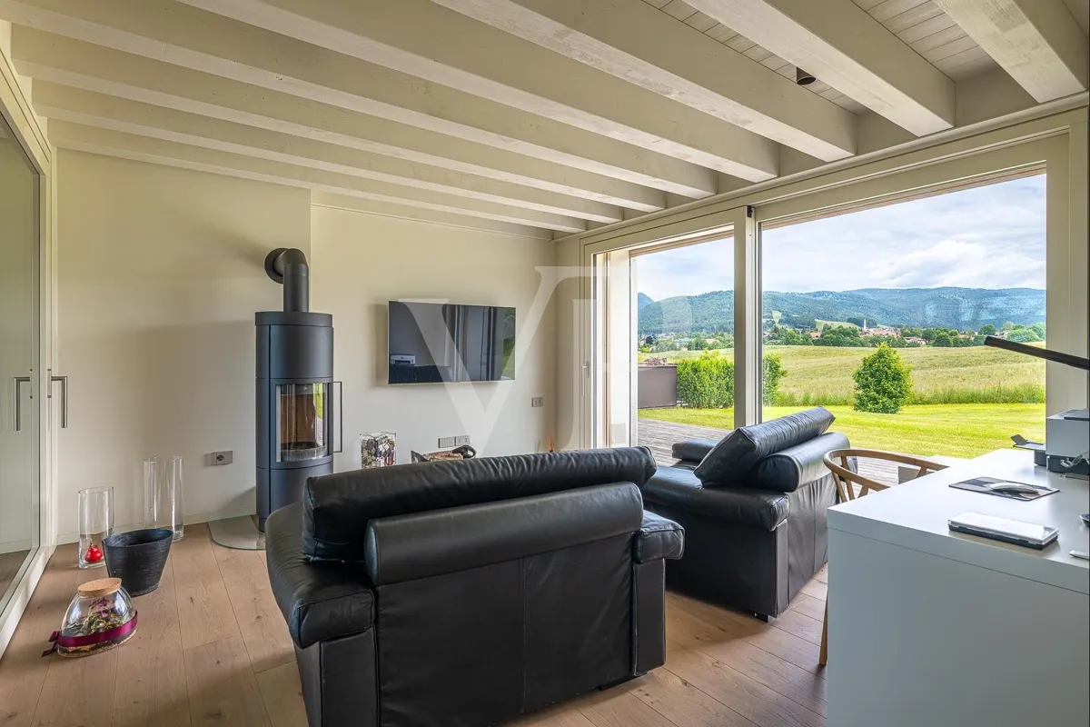 Elegantes Wohnen in den Bergen: der diskrete Luxus eines exklusiven Chalets