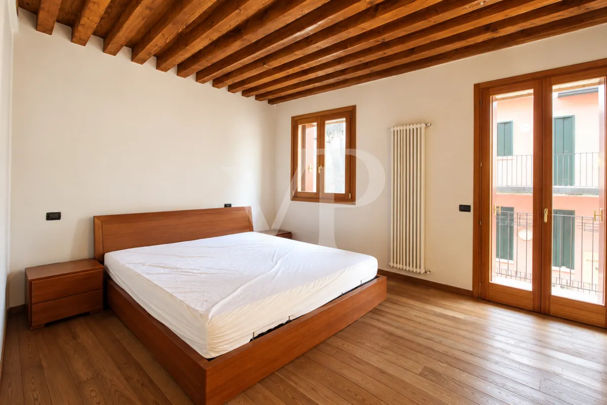vp-social-expose-1789996416444