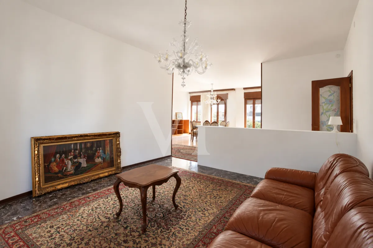 Large four-bedroom penthouse apartment with a spacious terrace