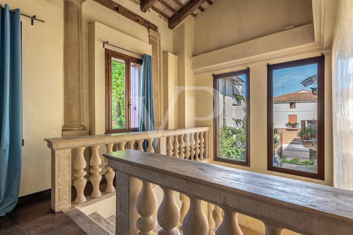 Historische Villa im Ortszentrum