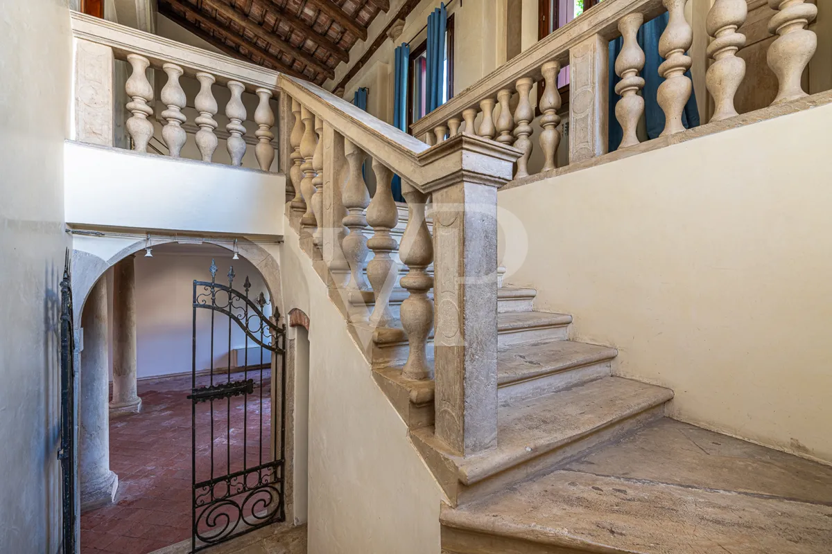Historische Villa im Ortszentrum