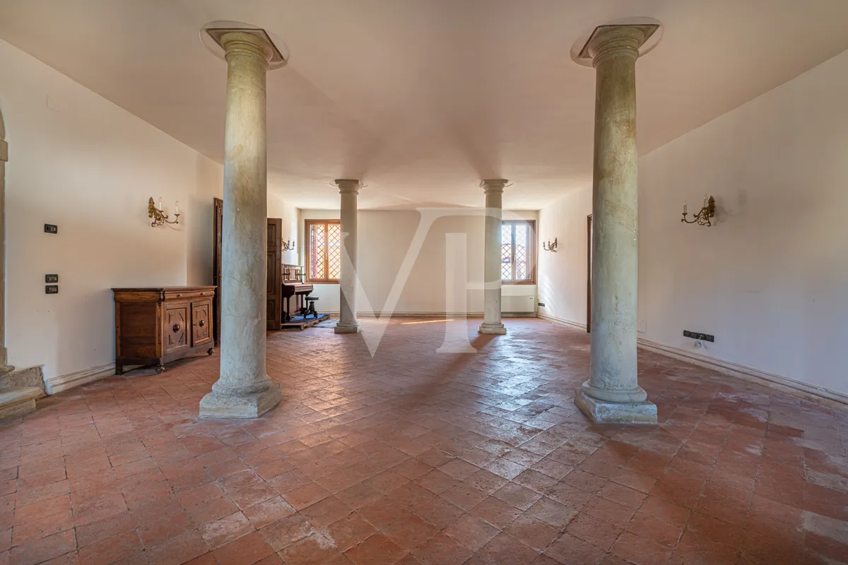 Historische Villa im Ortszentrum