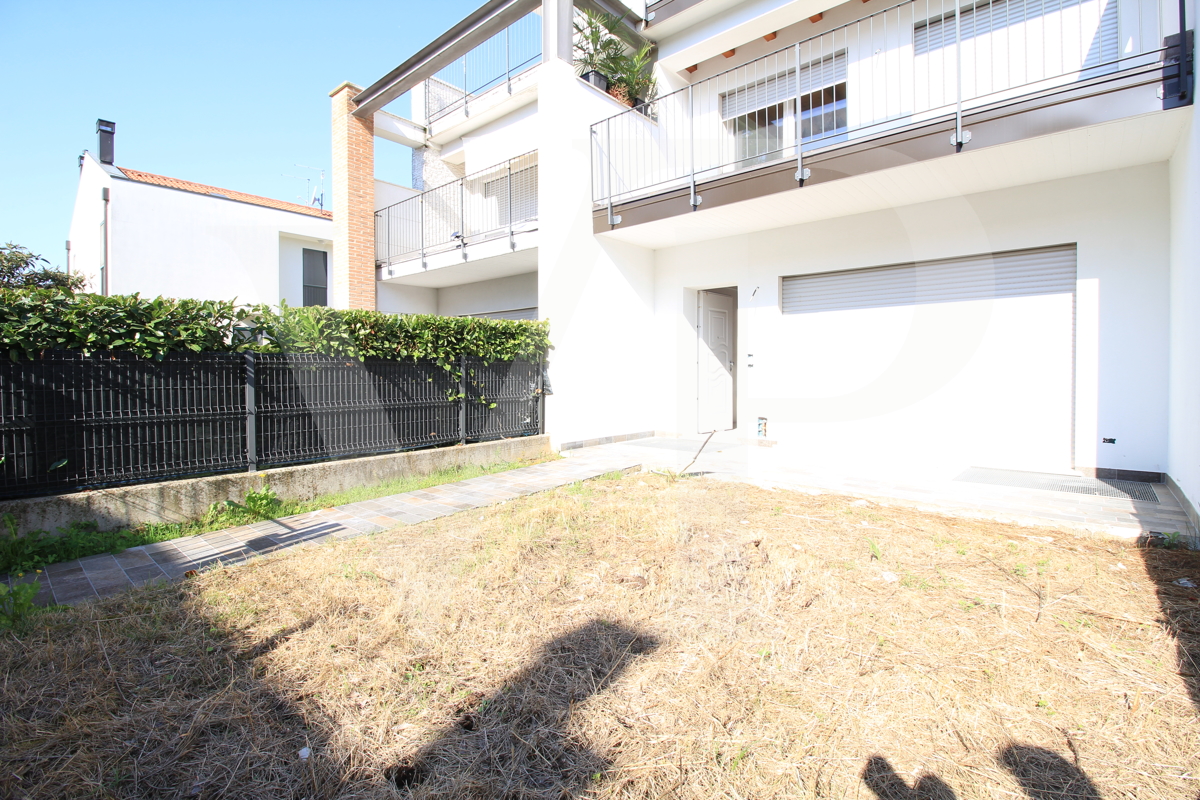 Gran vivienda central en planta baja