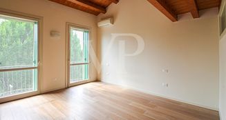 von_poll_real_estate_property_IT21355516_image_16
