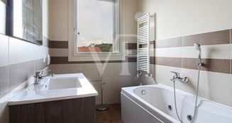 von_poll_real_estate_property_IT21355516_image_12