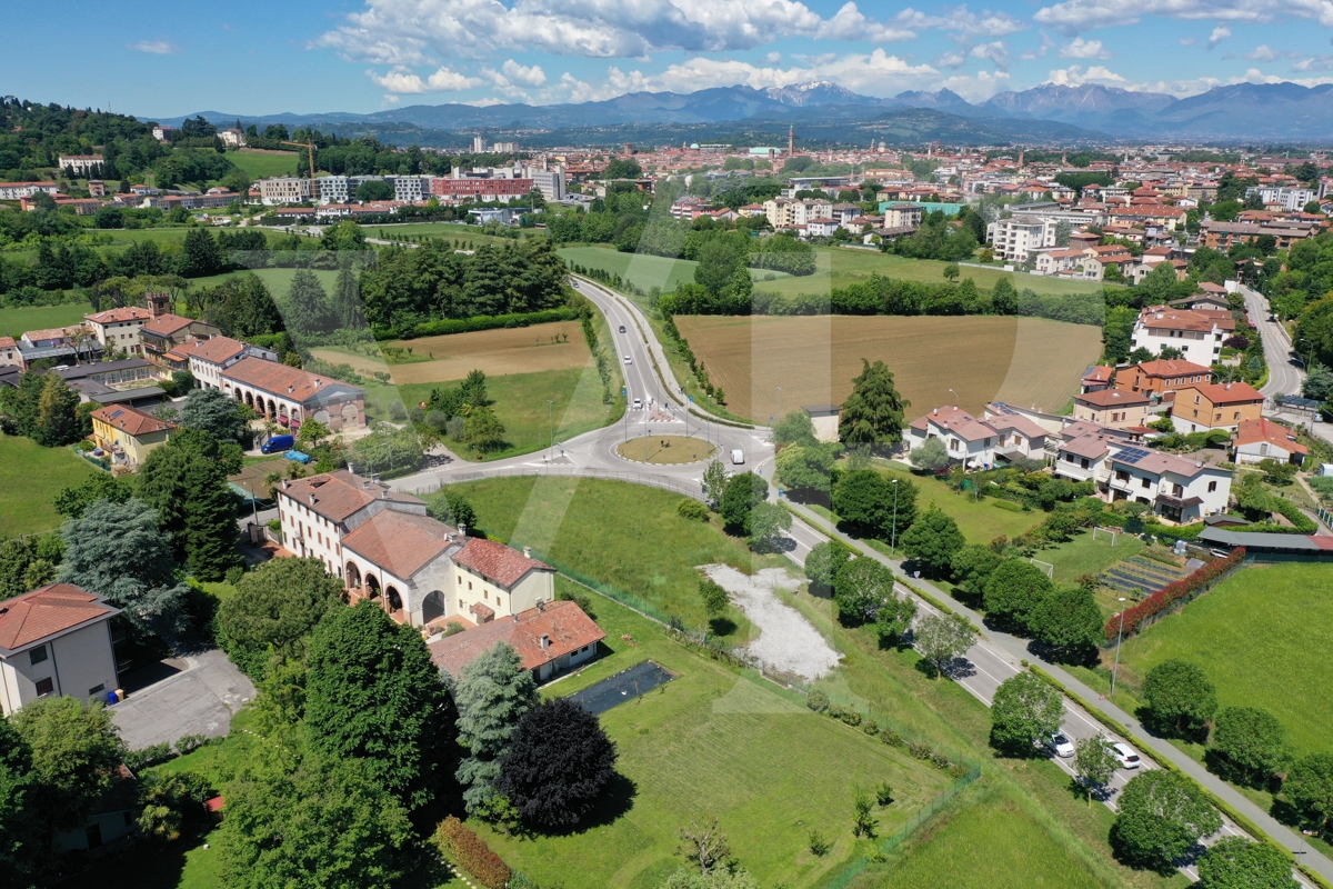 Une partie de la ferme de 1700 à rénover