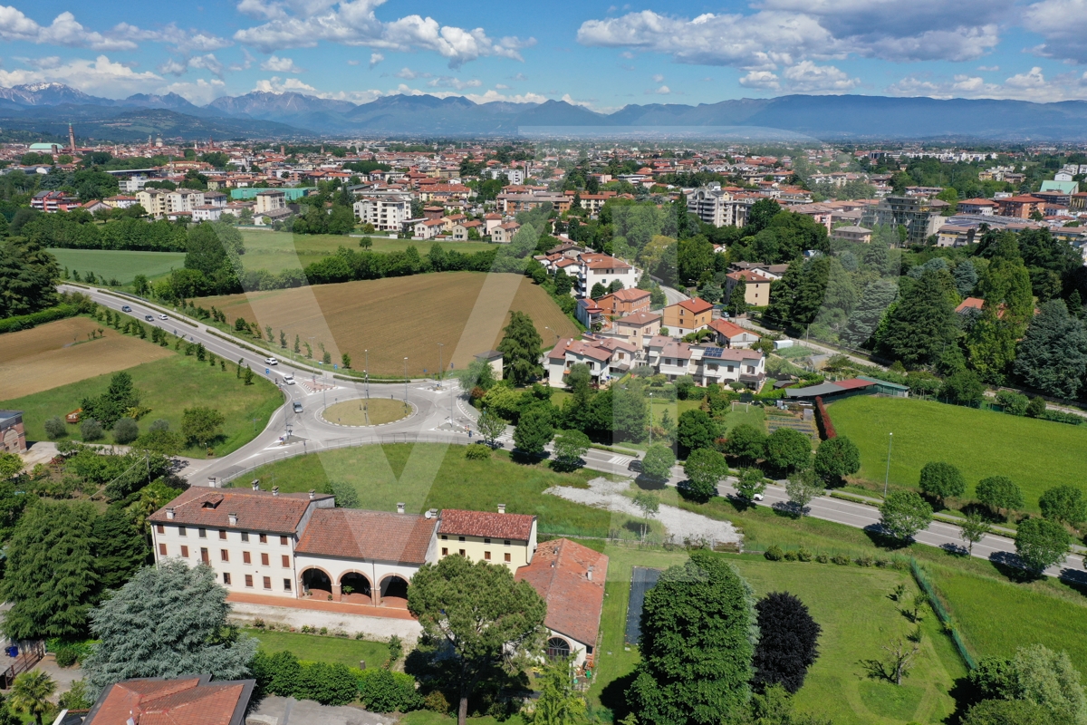 Parte de la casa de campo de 1700 para ser renovada