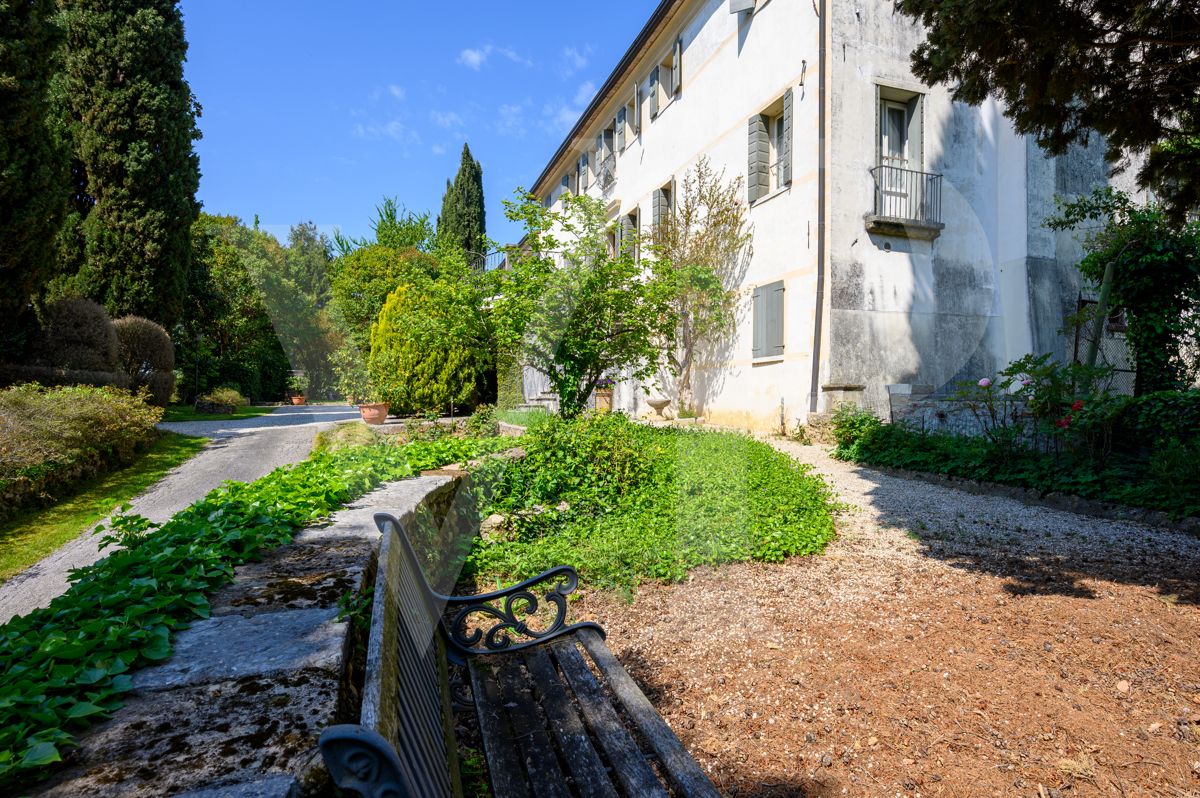 Villa vénitienne du 16e siècle
au pied du château d'Asolo