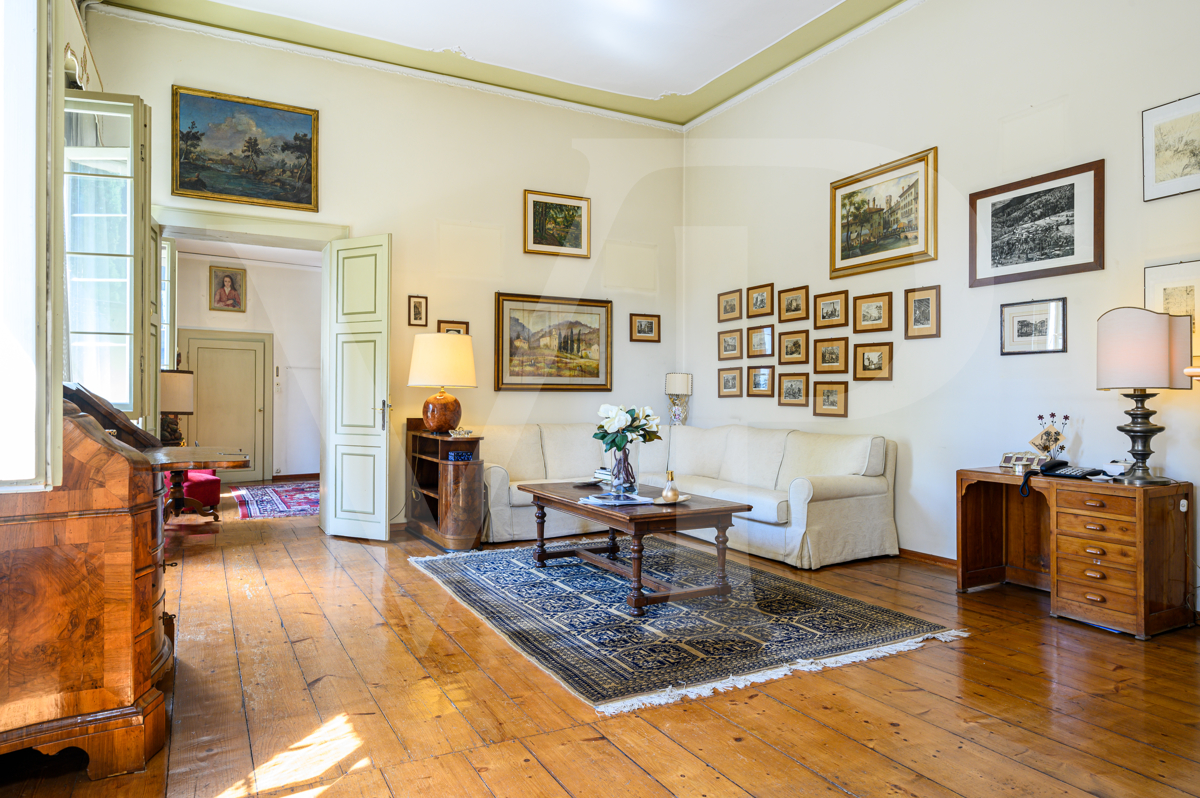 Venetian villa from the 16th century
at the foot of the castle of Asolo