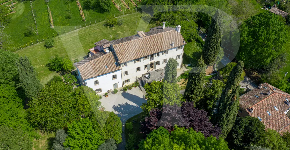 Villa vénitienne du 16e siècle
au pied du château d'Asolo
