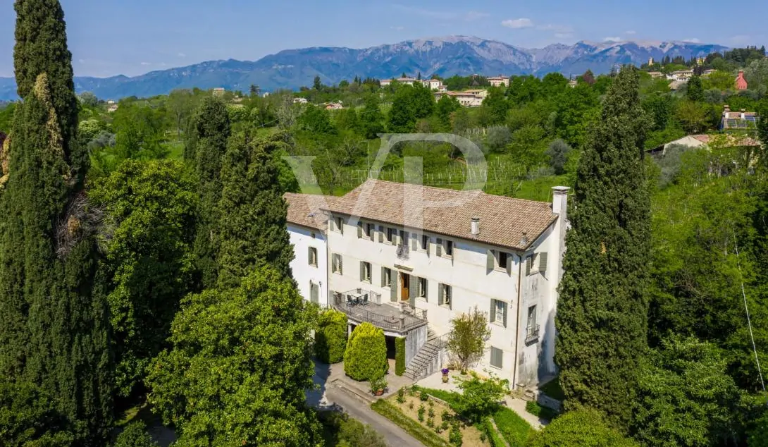 Villa vénitienne du 16e siècle
au pied du château d'Asolo
