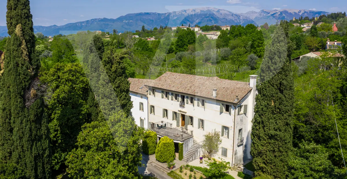 Villa vénitienne du 16e siècle
au pied du château d'Asolo