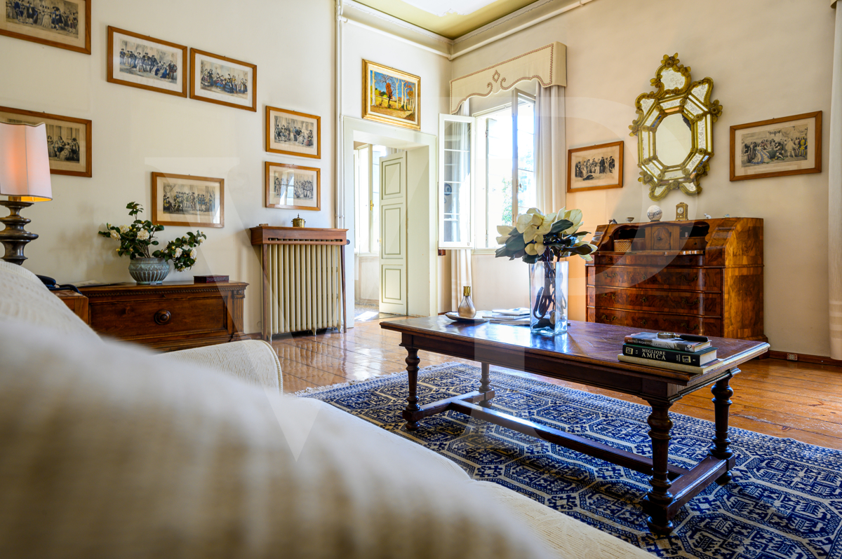 Venetian villa from the 16th century
at the foot of the castle of Asolo