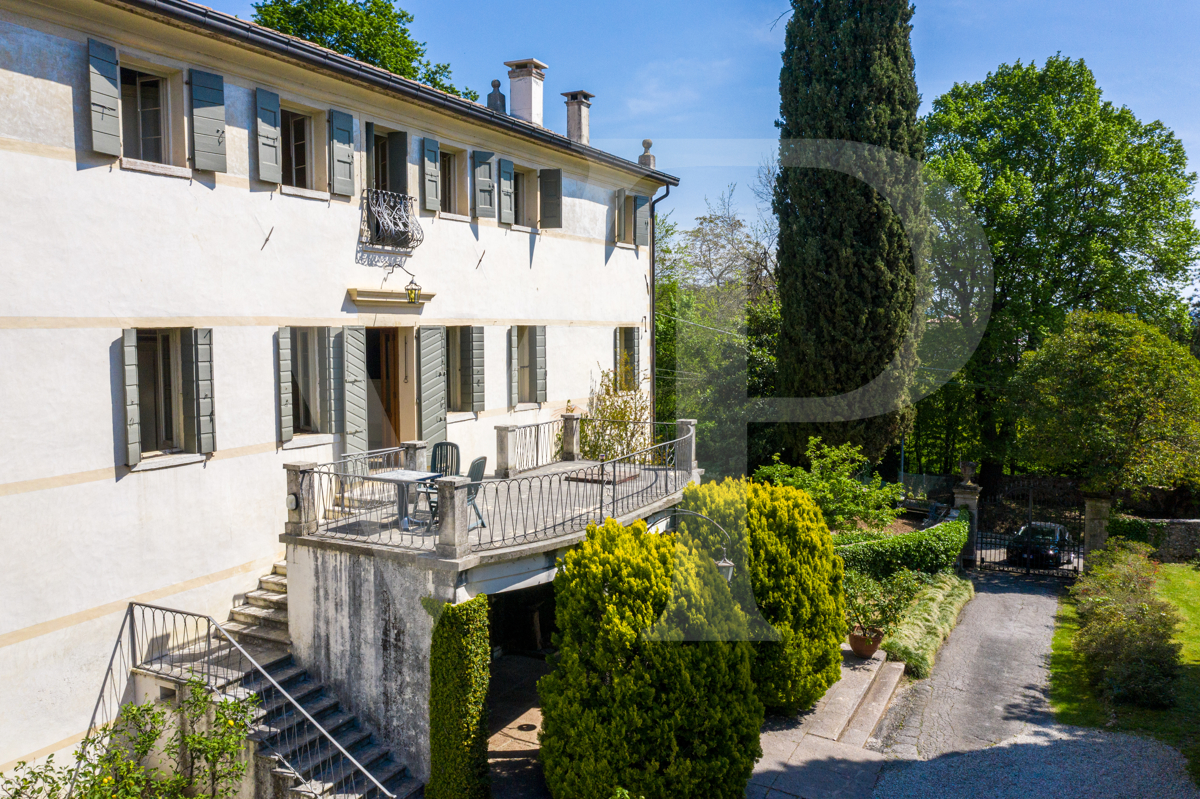 Villa vénitienne du 16e siècle
au pied du château d'Asolo