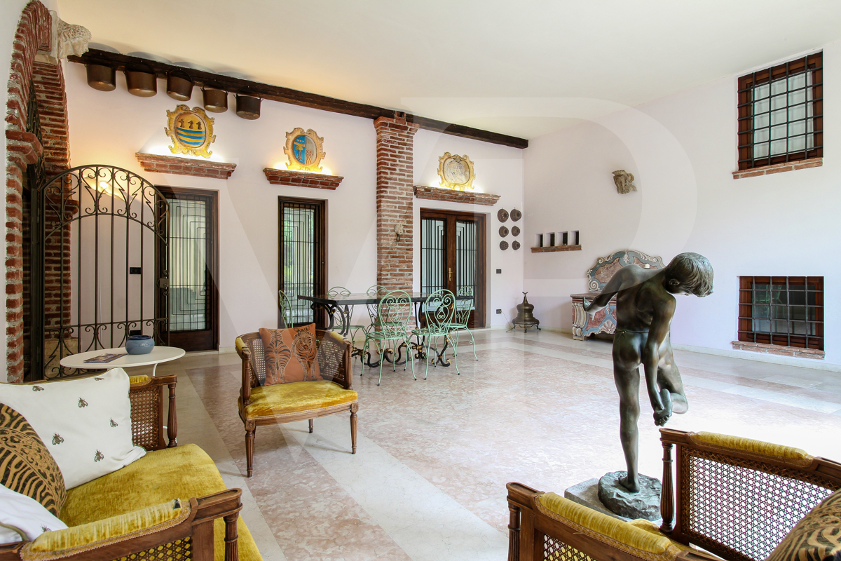 Living in the comfort of a Venetian Villa